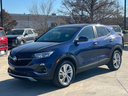 Used 2023 Buick Encore GX Preferred w/ Cold Weather Comfort Package image 5