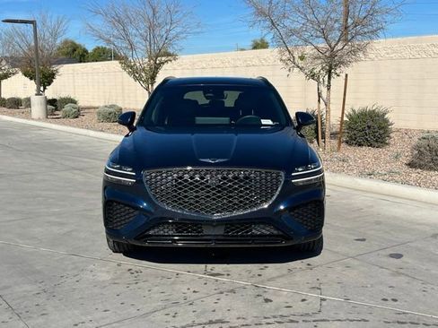 Used 2023 Genesis GV70 2.5T w/ Sport Prestige Package image 3