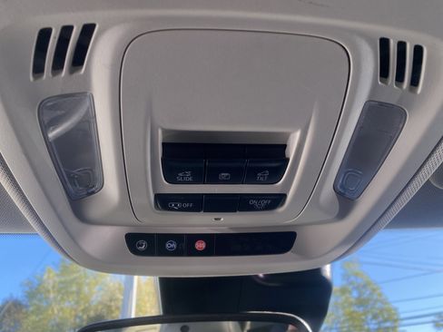 Used 2023 Buick Envision Essence w/ Sport Touring Package image 24