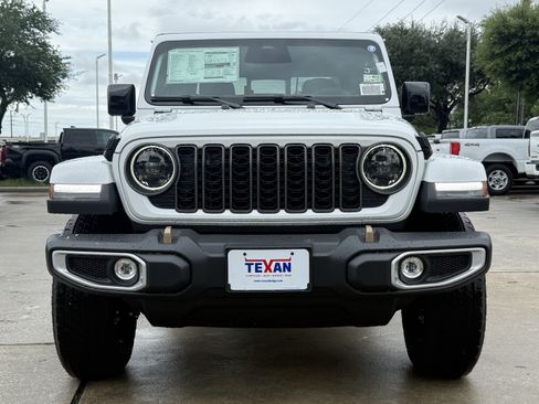 New 2026 Jeep Gladiator Sport AWD/4WD image 7