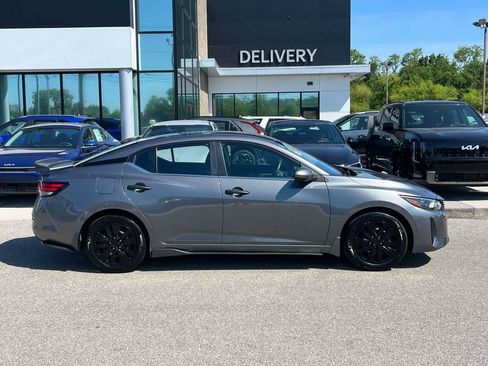 Used 2025 Nissan Sentra S FWD image 23
