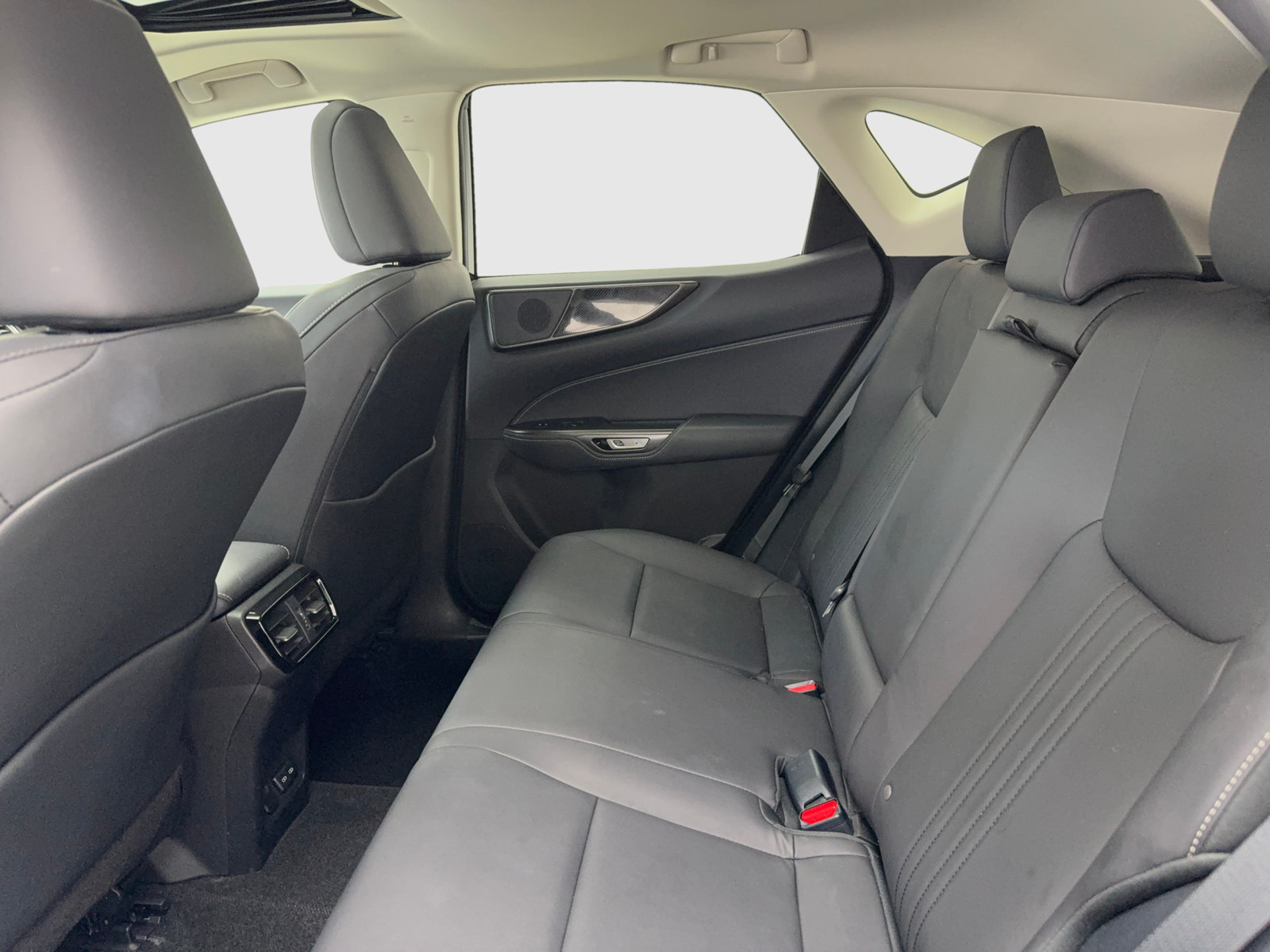 Used 2024 Lexus NX 250 FWD image 36