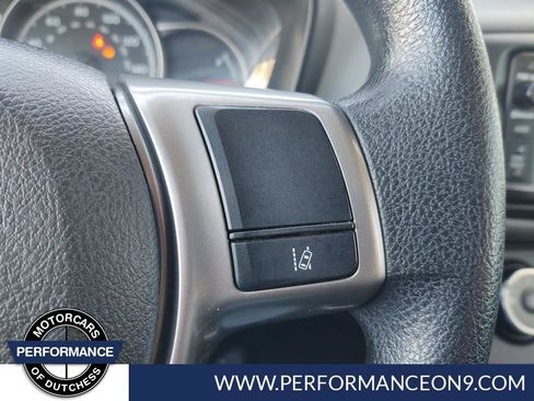 Used 2017 Toyota Yaris L w/ Carpet Mat Package image 17