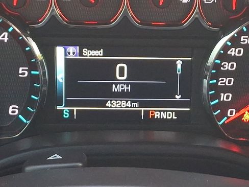 Used 2018 Chevrolet Silverado 1500 LT w/ All Star Edition image 20