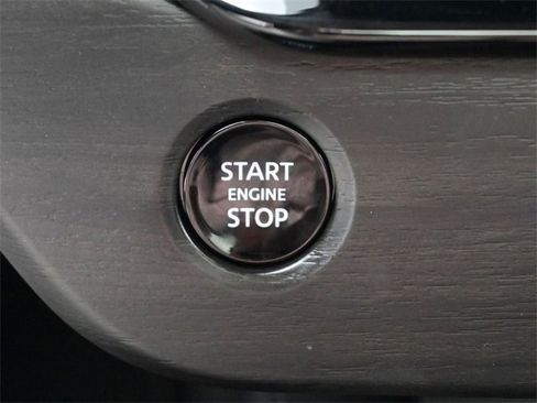 New 2025 Nissan Murano SL image 7