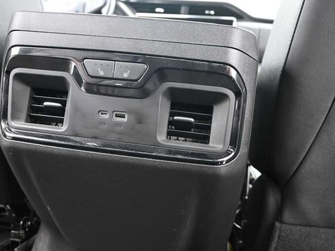 Used 2023 GMC Sierra 1500 AT4 w/ AT4 Premium Package AWD/4WD image 26