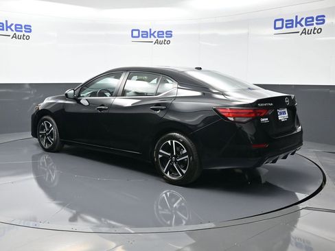 Used 2024 Nissan Sentra SV image 6