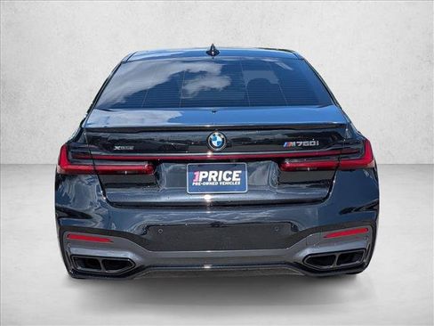Used 2022 BMW M760i xDrive w/ Luxury Rear Seating Package AWD/4WD image 6