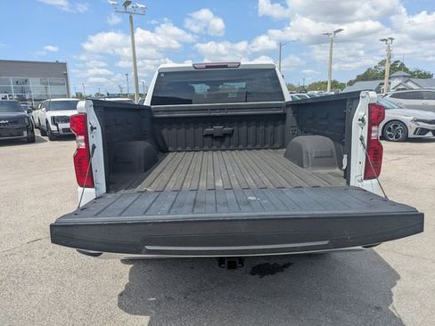 Used 2023 Chevrolet Silverado 1500 LT w/ Protection Package AWD/4WD image 11
