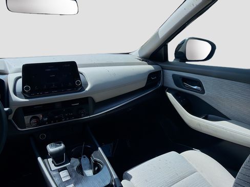 Used 2023 Nissan Rogue SV FWD image 21