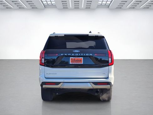 Used 2025 Ford Expedition Max Platinum AWD/4WD image 5