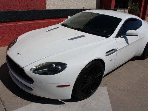 Used 2008 Aston Martin V8 Vantage Coupe image 4