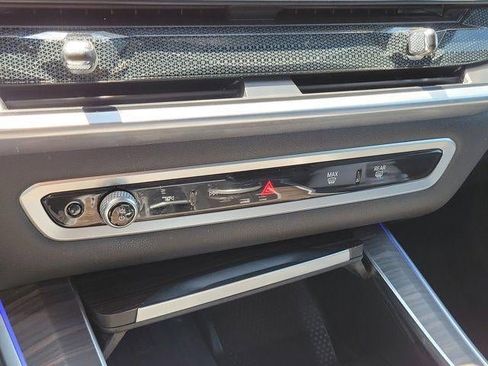 Used 2024 BMW X5 xDrive40i w/ Parking Assistance Package image 28