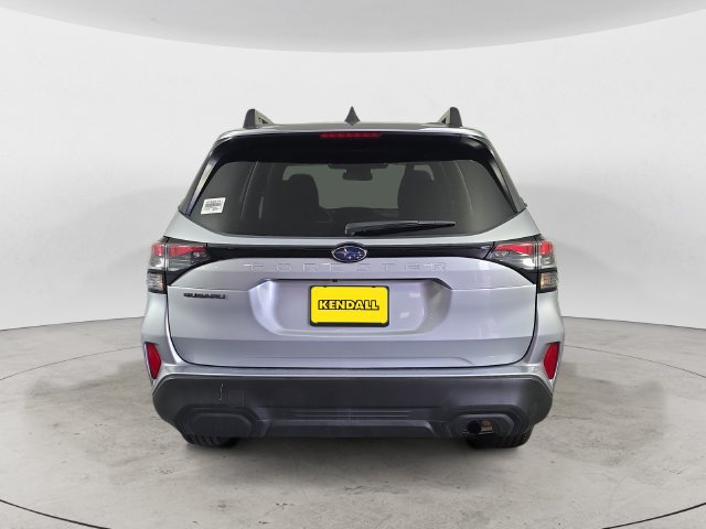 Used 2025 Subaru Forester Premium AWD/4WD image 4