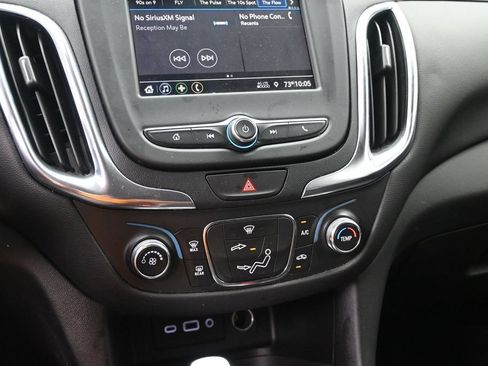 Used 2021 Chevrolet Equinox LT FWD image 17
