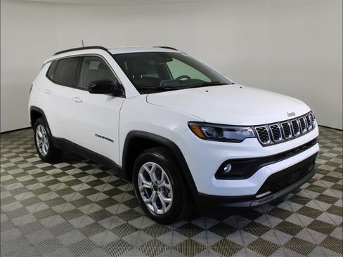 New 2025 Jeep Compass Latitude image 6