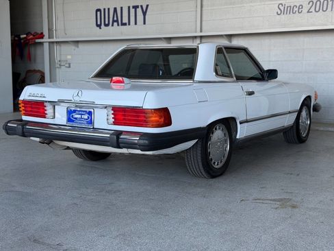 Used 1987 Mercedes-Benz 560 SL image 7
