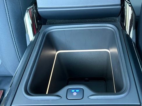 Used 2025 Land Rover Range Rover Sport SV Edition Two image 25