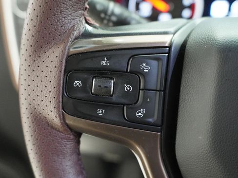 Used 2020 Chevrolet Silverado 1500 High Country w/ Technology Package AWD/4WD image 19