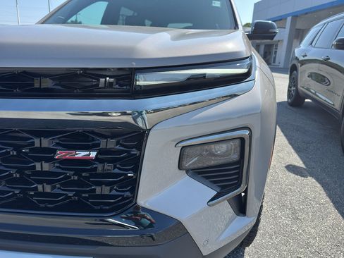 New 2026 Chevrolet Traverse Z71 w/ Enhanced Driving Package AWD/4WD image 10