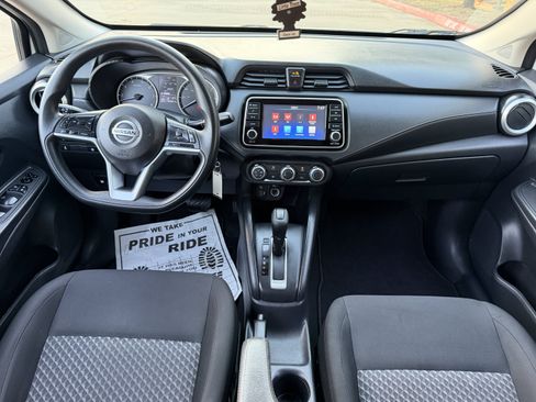 Used 2022 Nissan Versa S FWD image 21