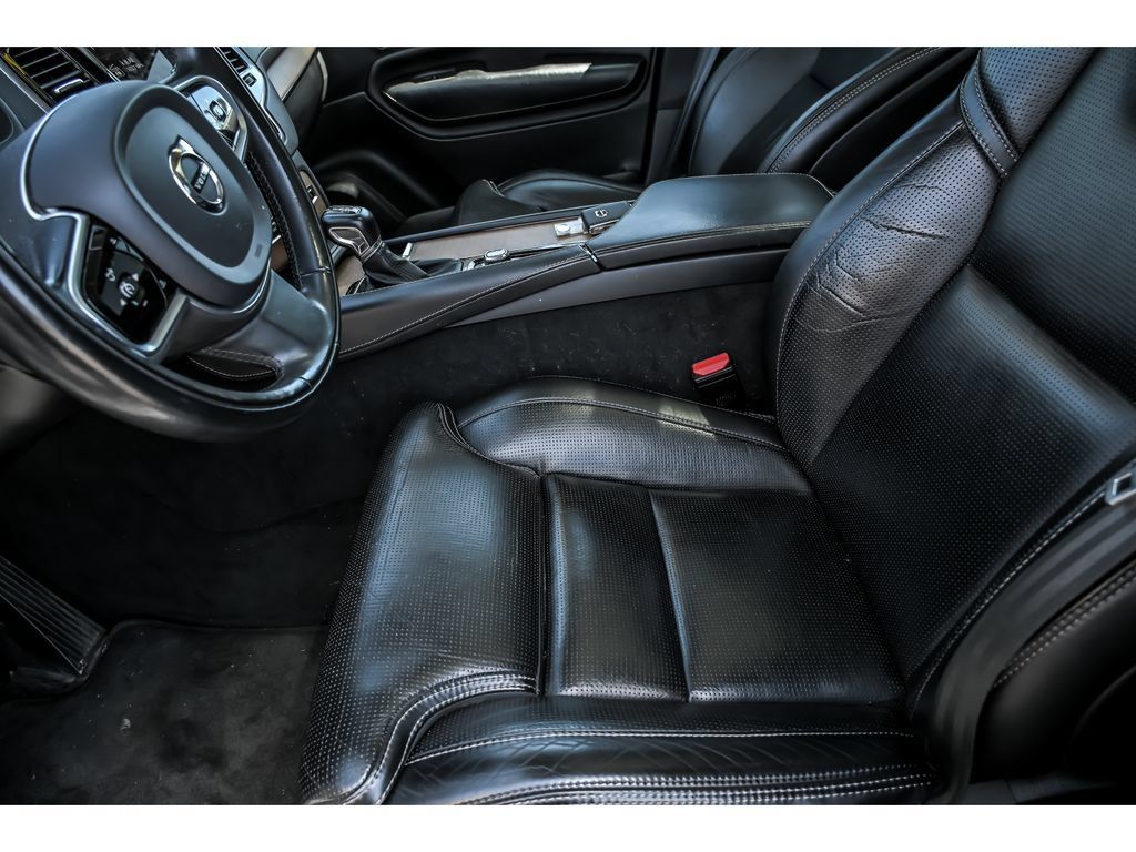 Used 2020 Volvo XC90 T6 Inscription w/ Protection Package Premier AWD/4WD image 13