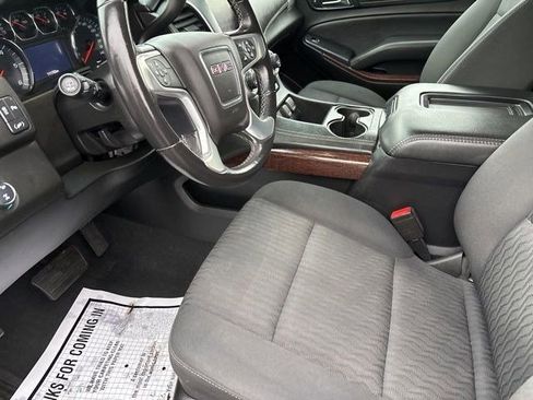 Used 2019 GMC Yukon SLE w/ SLE Value Package image 11