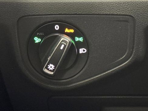 Used 2023 Volkswagen Atlas SE image 23