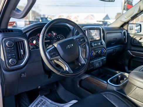 Used 2020 Chevrolet Silverado 1500 LT Trail Boss image 21