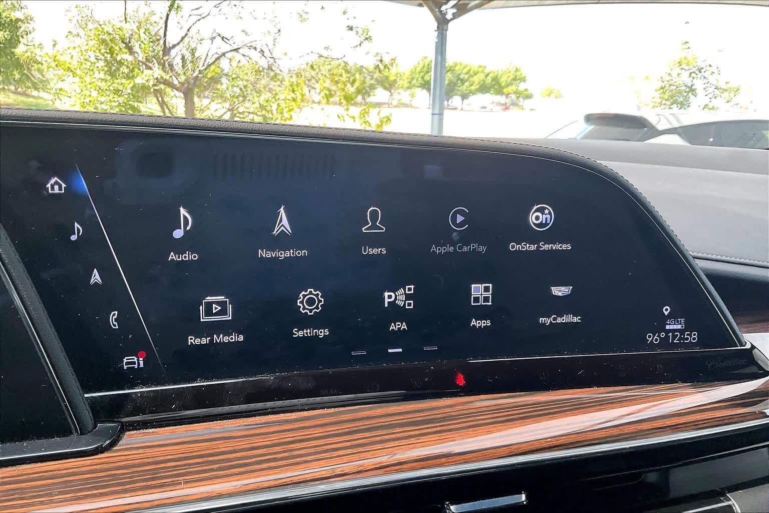 Used 2024 Cadillac Escalade Premium Luxury RWD image 35