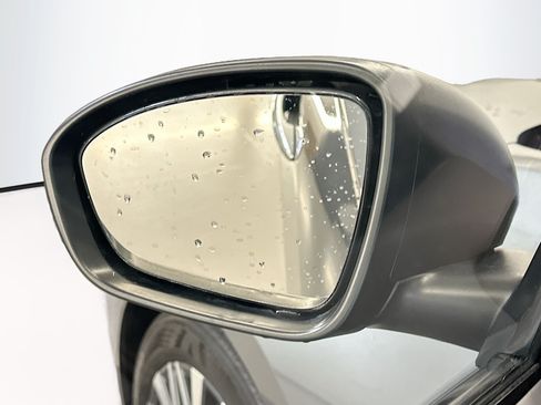 Used 2025 Nissan Altima 2.5 SV FWD image 16