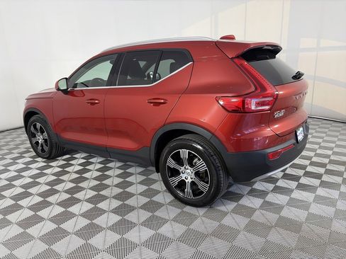 Used 2022 Volvo XC40 T5 Inscription image 5