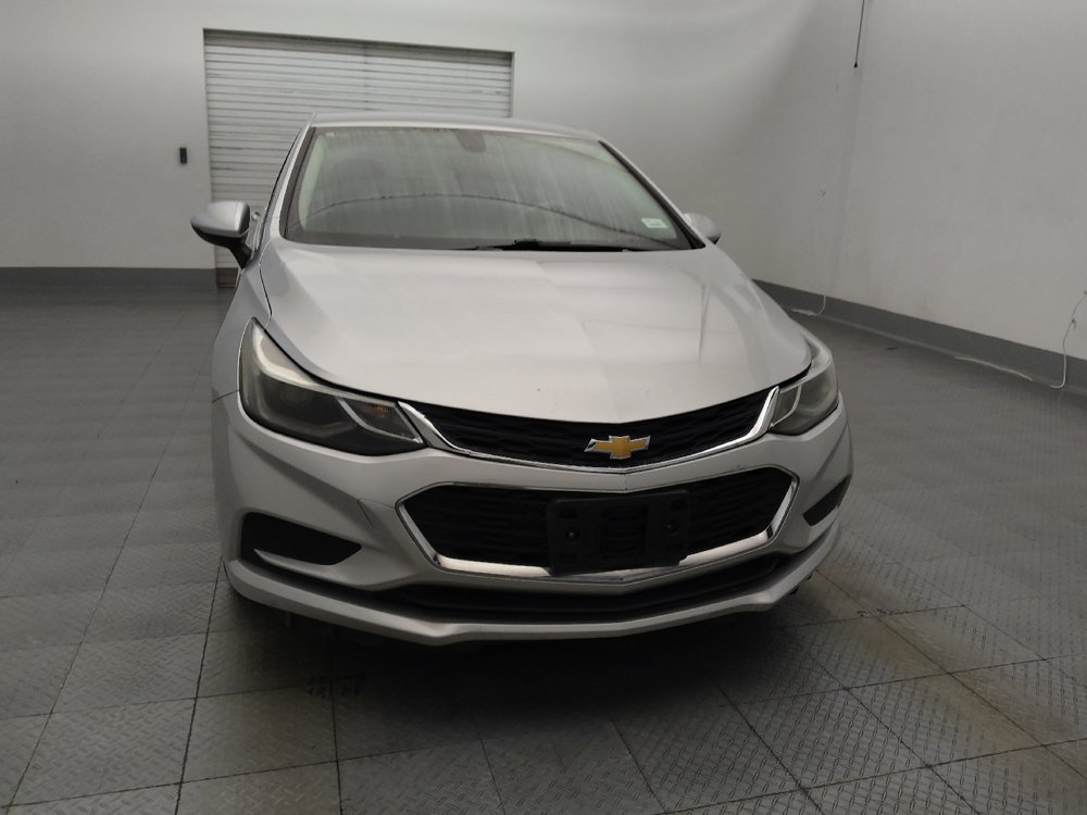 Used 2017 Chevrolet Cruze LT FWD image 14