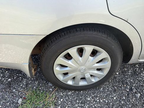 Used 2012 Nissan Versa S w/ Cruise Control Pkg FWD image 13