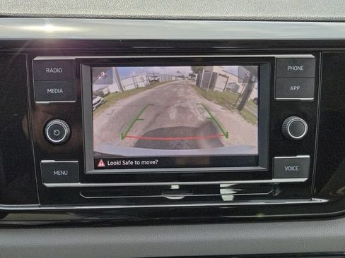 Certified 2023 Volkswagen Taos S FWD image 21