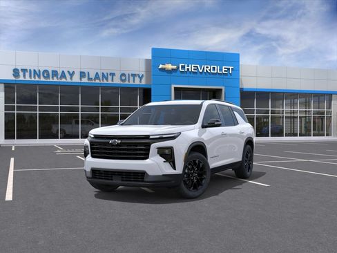 New 2026 Chevrolet Traverse LT w/ Midnight/Sport Edition FWD image 8
