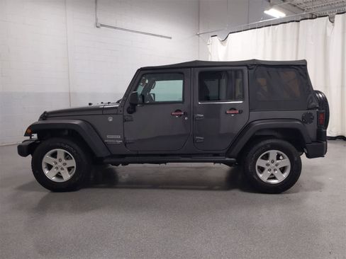Certified 2018 Jeep Wrangler Unlimited Sport S image 11