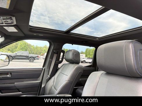 Used 2023 Toyota Tundra Platinum AWD/4WD image 32