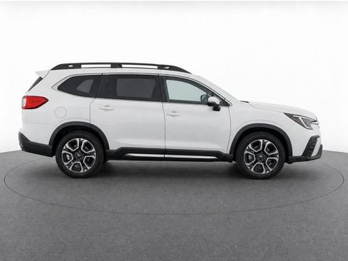 Used 2023 Subaru Ascent Limited AWD/4WD image 8