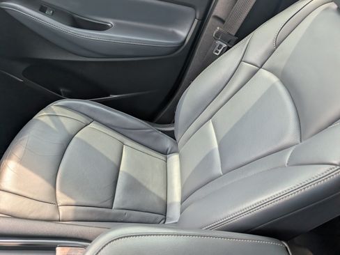 Used 2022 Buick Enclave Essence w/ Experience Buick Package AWD/4WD image 25