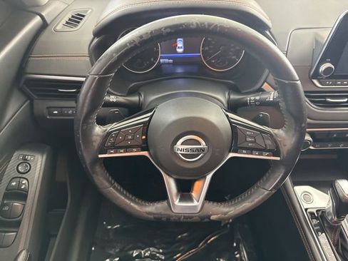 Used 2020 Nissan Altima 2.5 SR FWD image 25