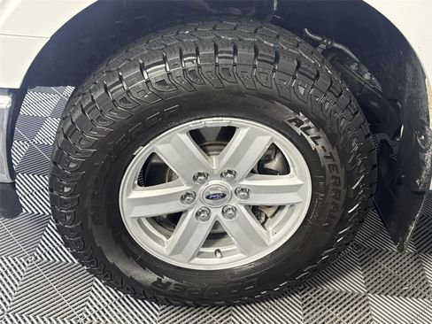 Used 2022 Ford F150 XL w/ Trailer Tow Package image 11