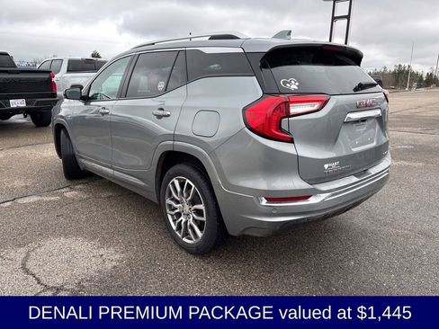 Used 2023 GMC Terrain Denali w/ Denali Premium Package AWD/4WD image 4