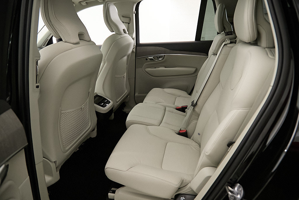 Certified 2024 Volvo XC90 B5 Plus w/ Protection Package Premier AWD/4WD image 20