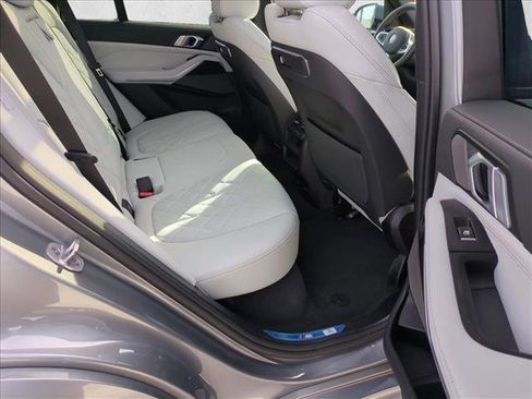 Certified 2026 BMW X5 xDrive40i w/ M Sport Package AWD/4WD image 22