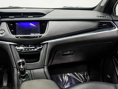 Used 2024 Cadillac XT5 Premium Luxury image 18