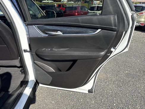 Used 2025 Cadillac XT5 Premium Luxury image 18