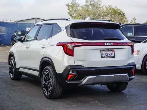 Certified 2024 Kia Seltos SX w/ SX Sunroof Package AWD/4WD image 5