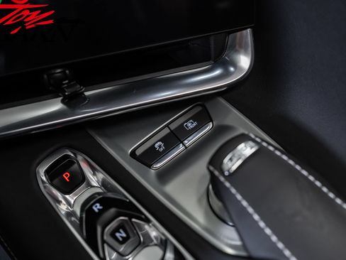 Used 2020 Chevrolet Corvette Stingray Preferred Cpe w/ 2LT Preferred Equipment Group RWD image 44