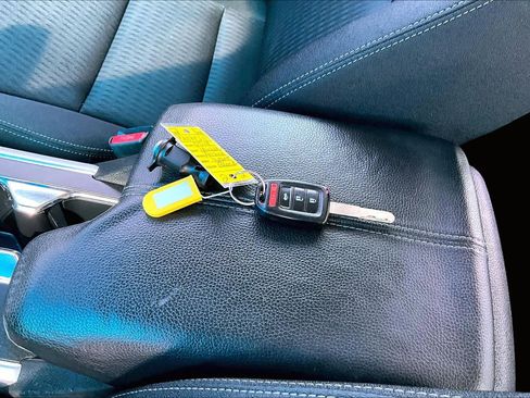 Used 2014 Honda Accord Sport image 15